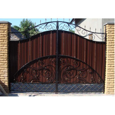 Ворота та хвіртка з кованими елементами у формі вензелів "Тінги"